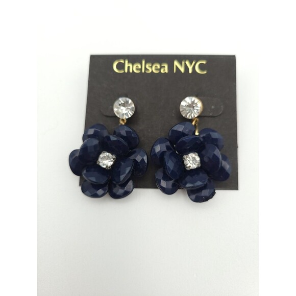 Chelsea NYC Blue Acrylic Rhinestone Flowers Bracelet & Earrings Set Statement - Picture 2 of 7